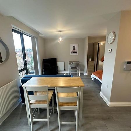 Cute Apartment Next To Colindale Station Эджвар Экстерьер фото